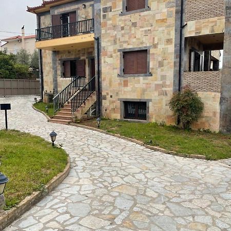 Paradise Apartments Nefeli カラマタ エクステリア 写真