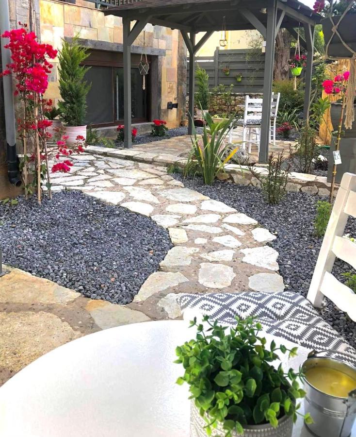Paradise Apartments Nefeli カラマタ エクステリア 写真